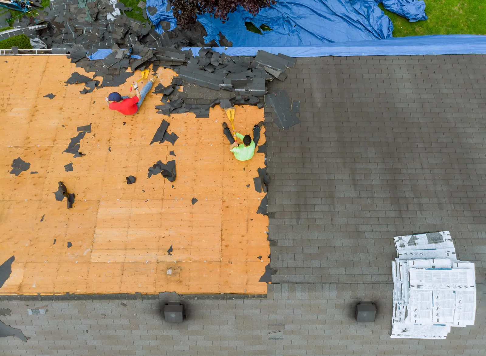 Roofing contractor in Joliet, IL